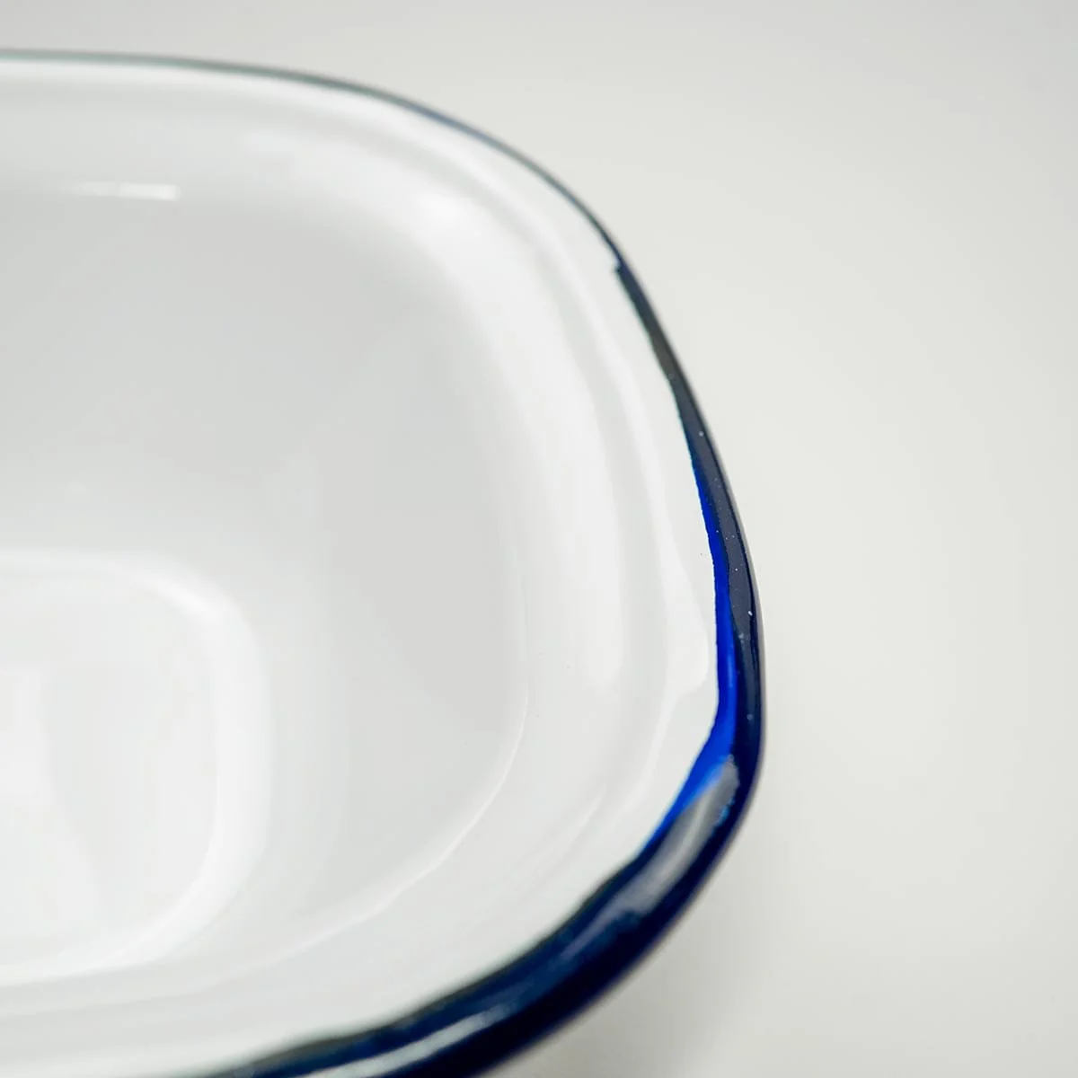 Season Enamel Pie Dish - Image 2