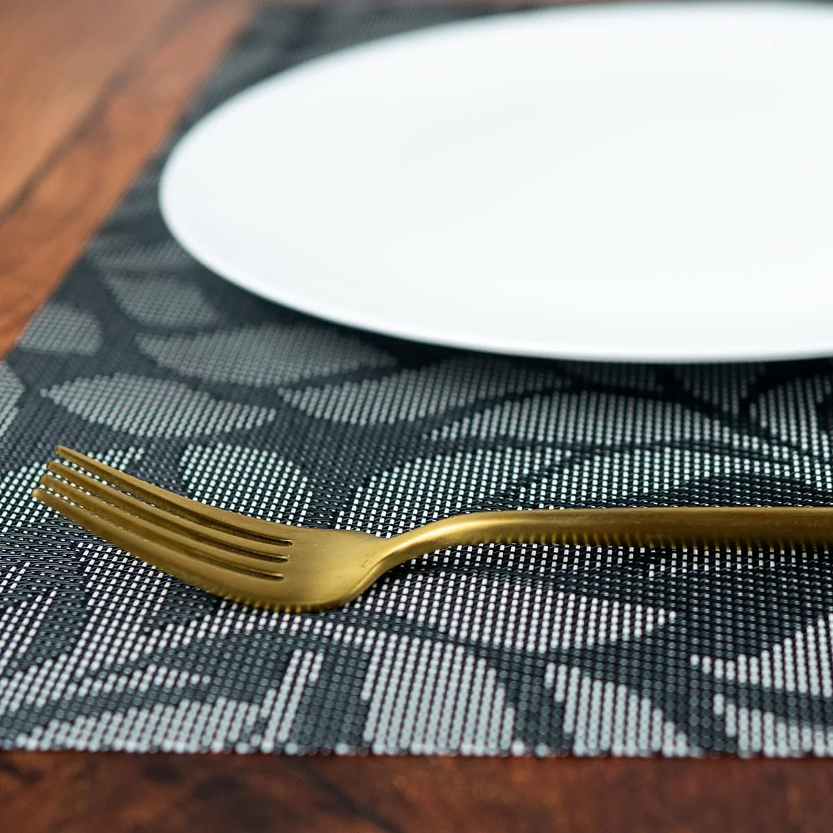 Season Grey-Leaves Placemat - Image 2