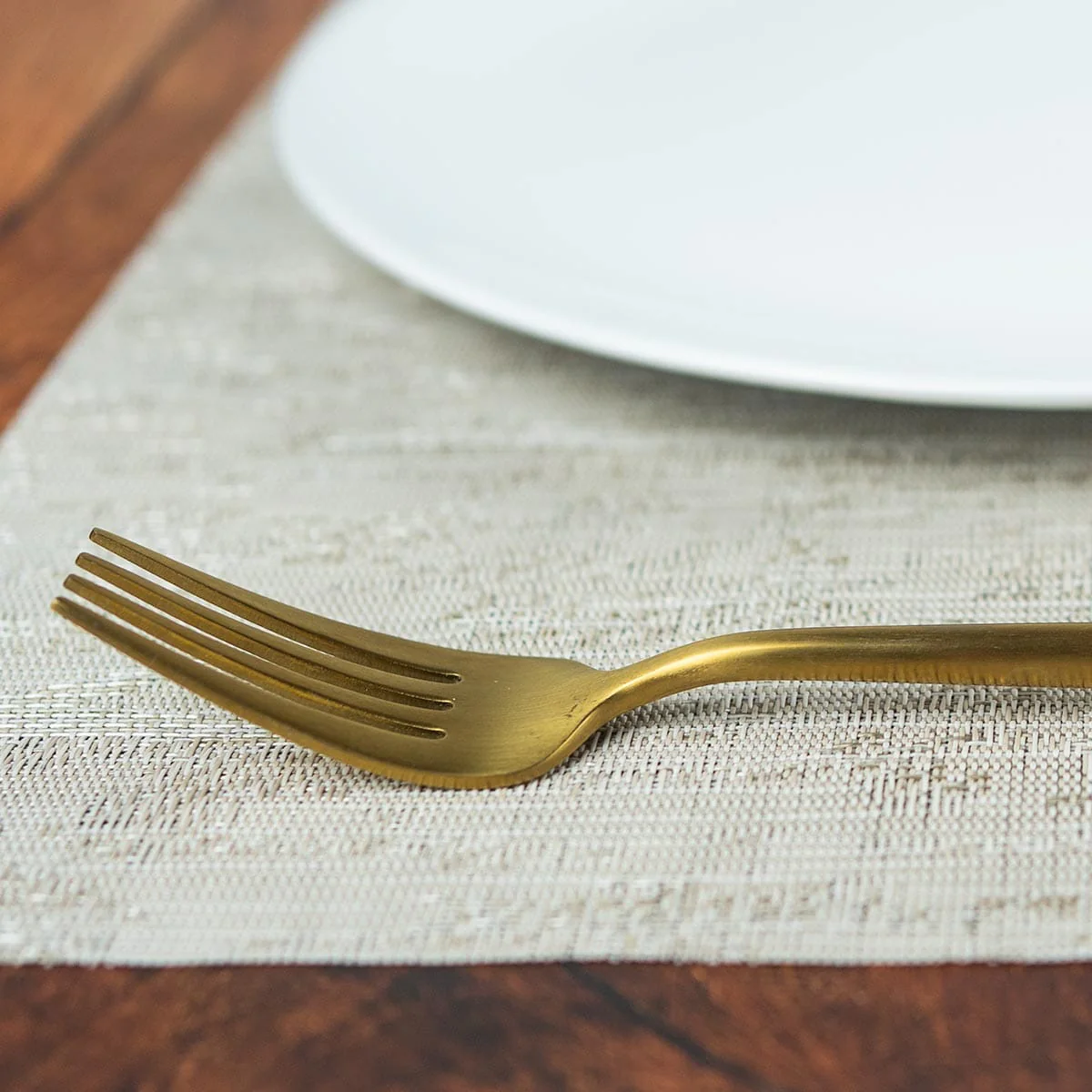 Season Natural Highly Textured Placemat - Image 2
