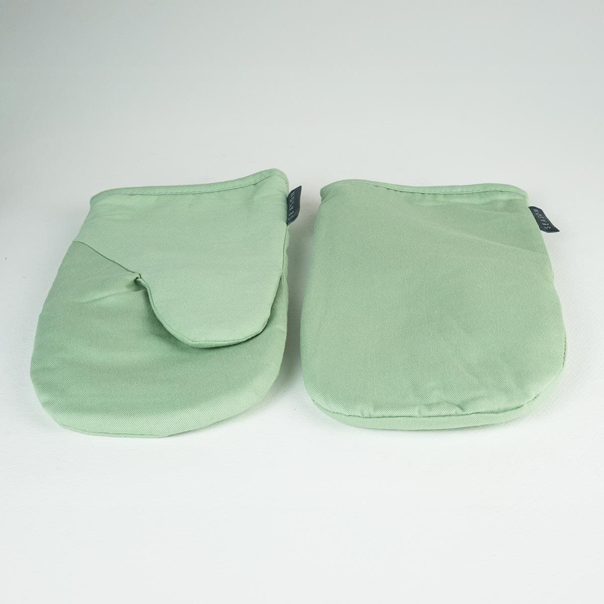 Season Pair Of Oven Gloves - Image 6