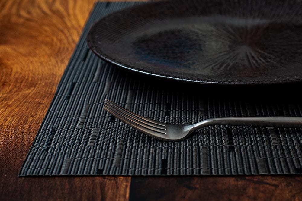 Season Placemat Woven Black 2 - Image 3
