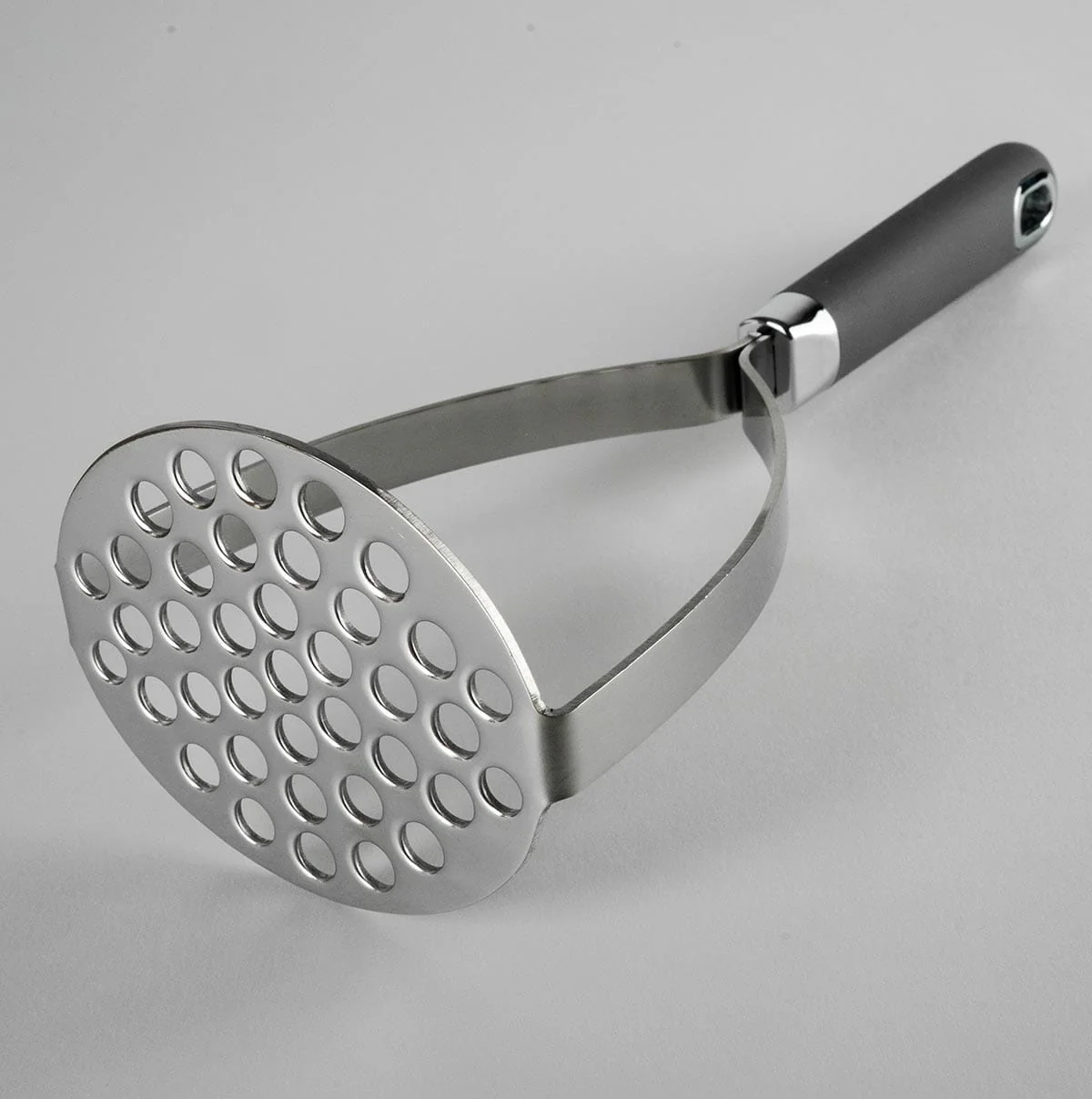 Season Stainless Steel Soft Grip Potato Masher - Image 2